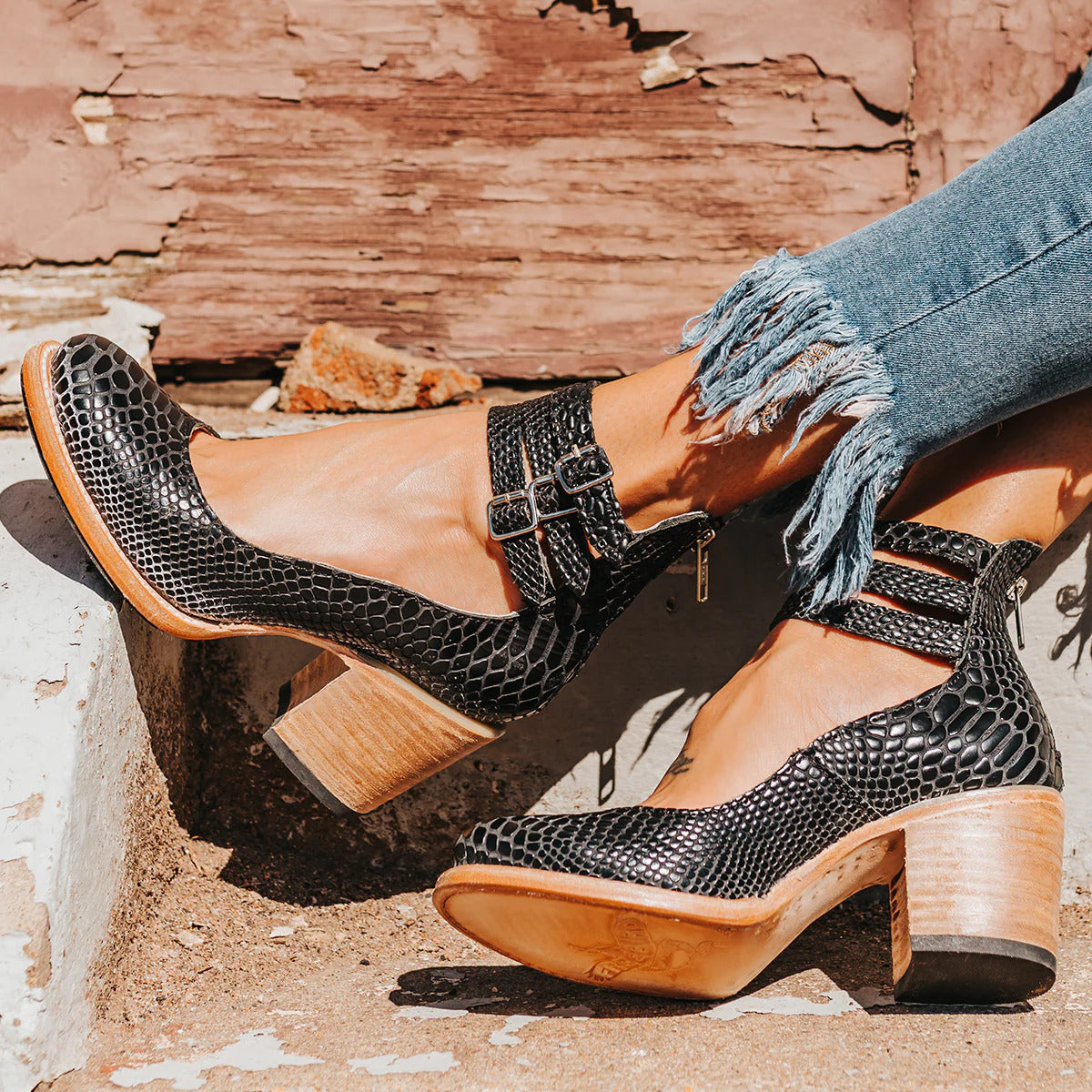 Ginevra - Tacones Altos con Múltiples Tiras y Suela Gruesa