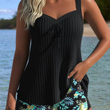 Carla - Bañador de Rayas con Pantalones Cortos de Playa