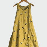Vestido con Diseño de Abejas