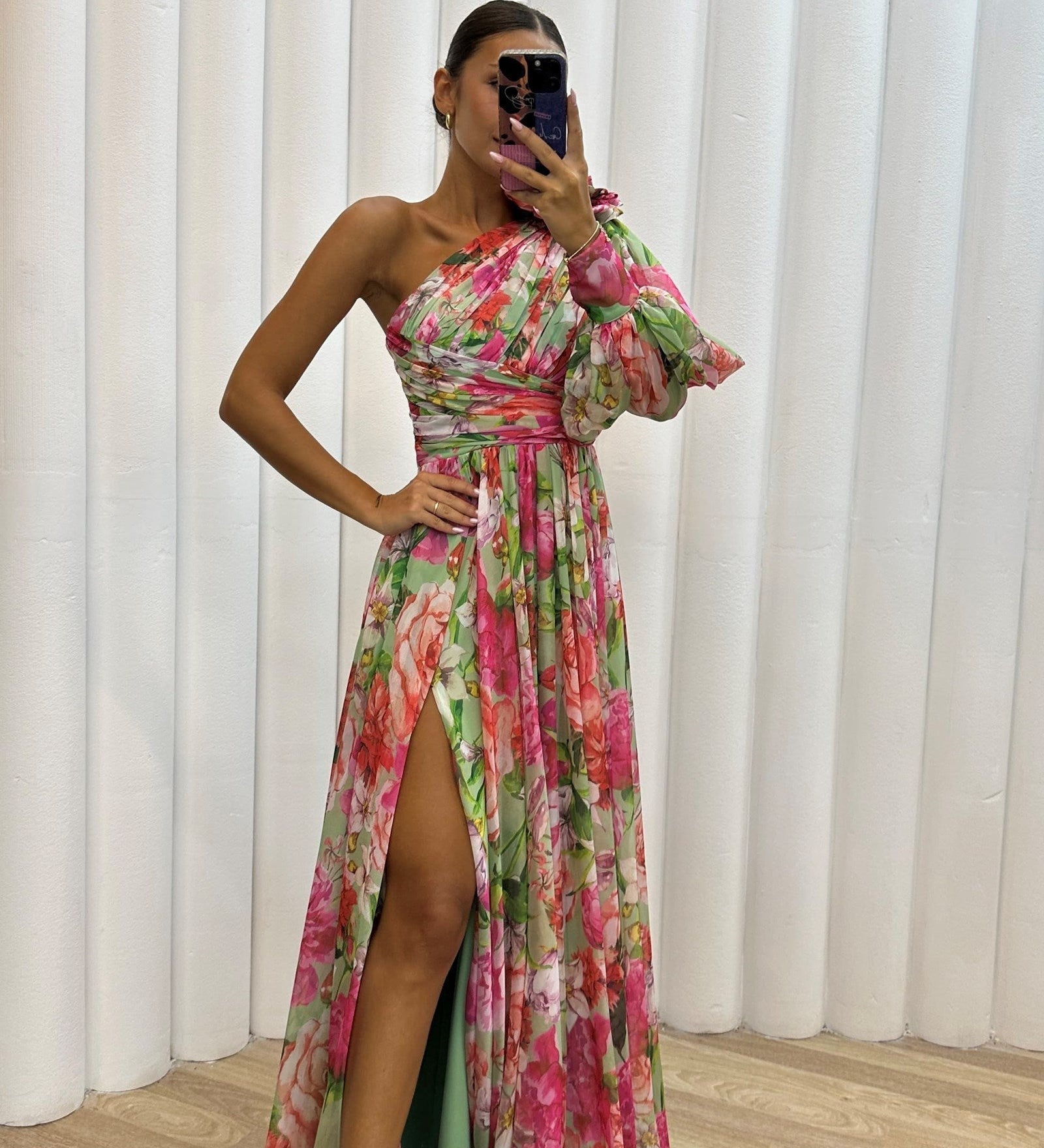 Whitney - Vestido Sofisticado y Fluido