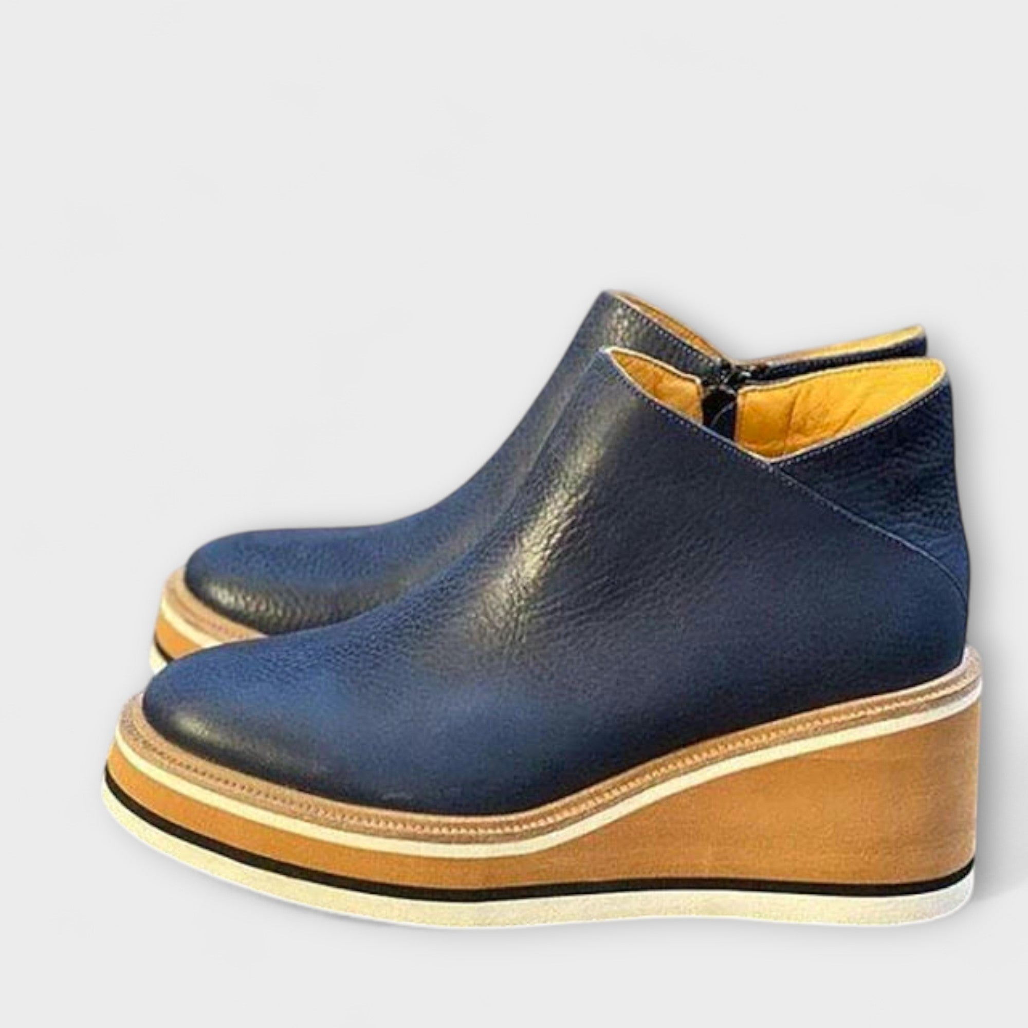 María - Botas Chic y Cómodas