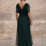 Elegante vestido maxi de fiesta con escote en forma de corazón