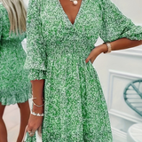 Nissia™ | Vestido Corto de Rayas con Flores