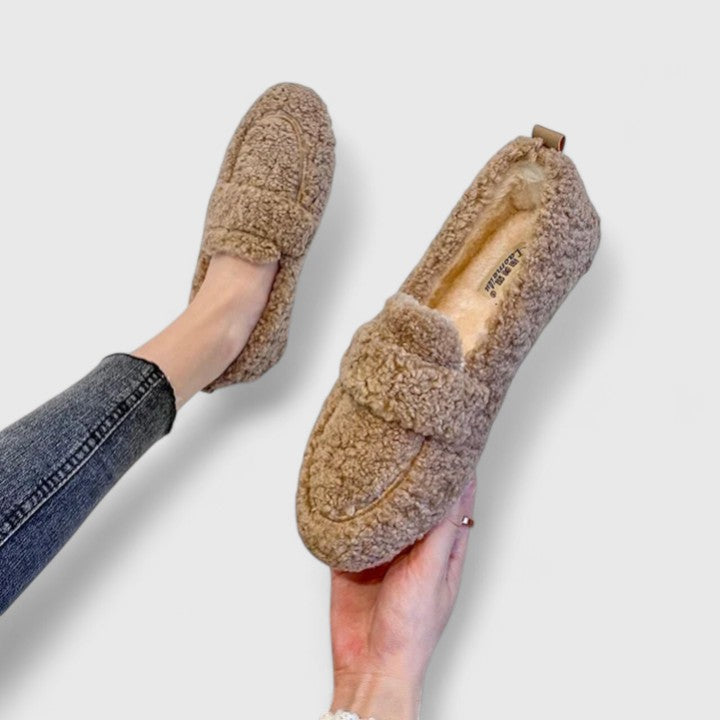 Pantuflas Solenne - Estilo Elegante y Confort en el Hogar