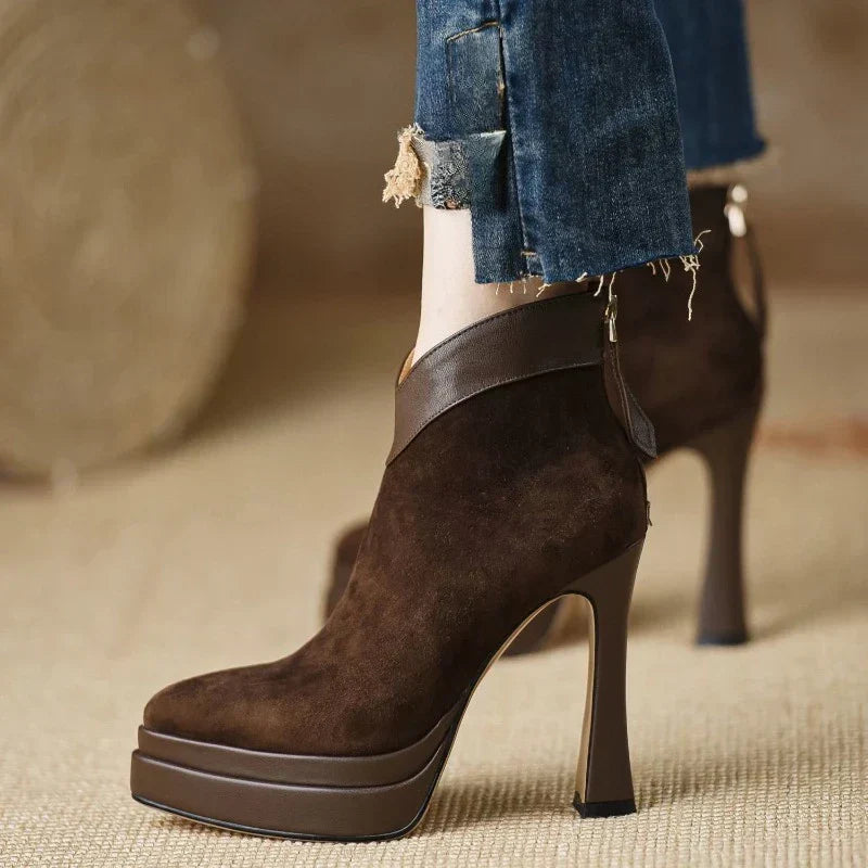 Dora - Botas Modernas con Estilo, Comodidad y Personalidad