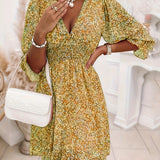 Nissia™ | Vestido Corto de Rayas con Flores