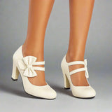 Bela - Tacones Elegantes con Lazo