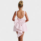 Catarina - Vestido Corto Adornado con Perlas