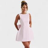 Catarina - Vestido Corto Adornado con Perlas