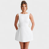 Catarina - Vestido Corto Adornado con Perlas