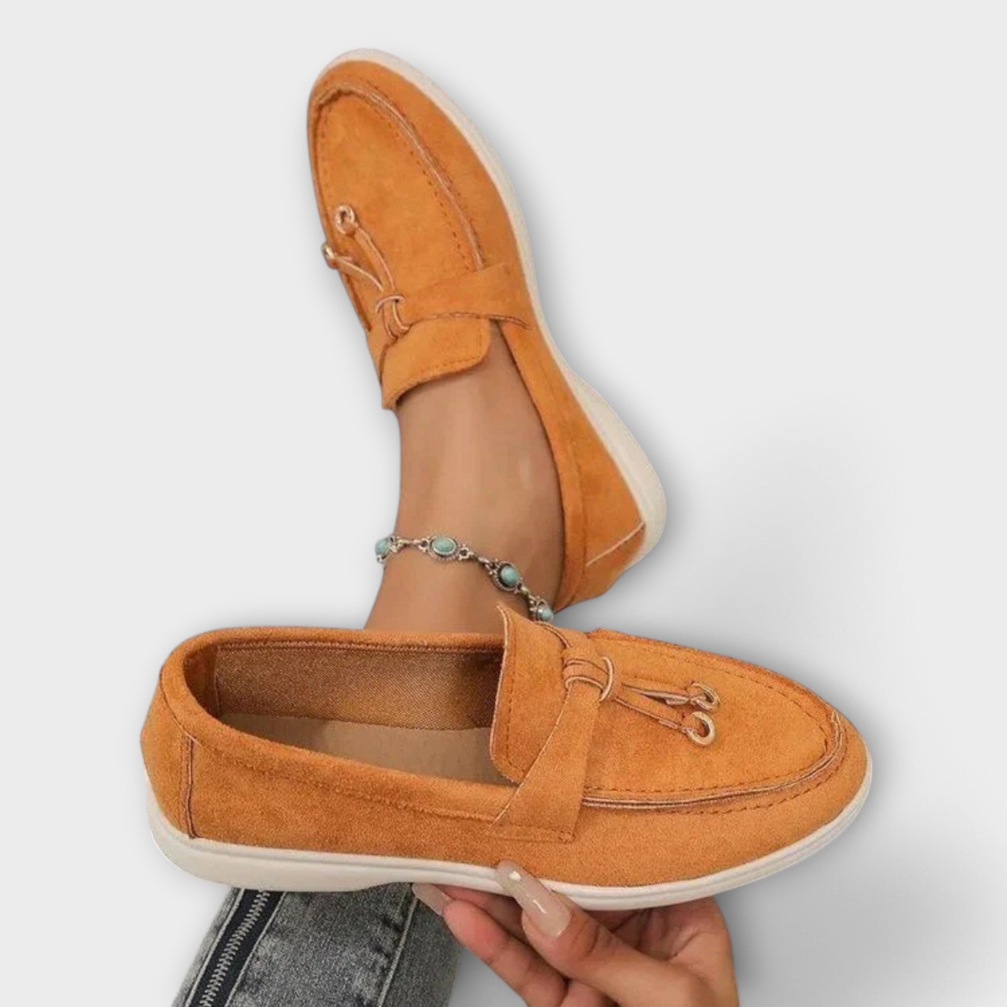 Mocasines Beiges para Mujer con Cordón Decorativo