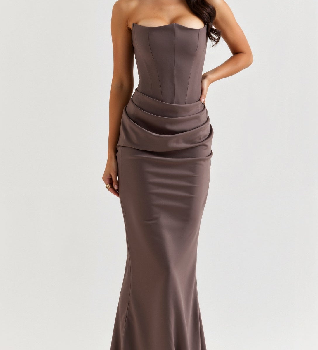 Esmeralda - Vestido Largo con Cuerpo Ajustado